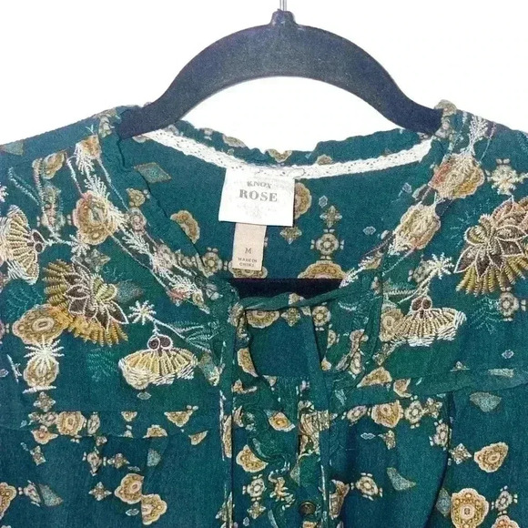 Knox Rose Green & Tan Patterned Embroidered
Long Sleeve Top, Medium - Picture 6 of 7